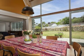 تناول الطعام