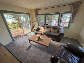 TV, fireplace - Montana Mountain Getaway (Babb)