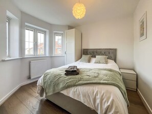 4 bedrooms, free WiFi