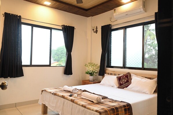 Free WiFi - Magadha Mountain View Homestay (Alibag)
