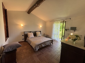 2 habitaciones, cuna de viaje y wifi gratis 