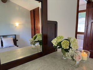2 habitaciones, cuna de viaje y wifi gratis 