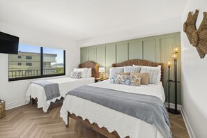 2 bedrooms, travel cot, free WiFi, bed sheets