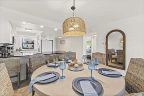 Dining - Luxurious | Oceanview | Heated Pool | Resort-like (Cape Canaveral)