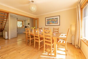 Dining - Mallachie - sleeps 8 guests  in 4 bedrooms (Boat of Garten)