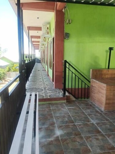 ZELLA KOST & HOMESTAY