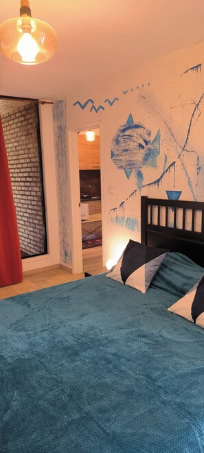 2 bedrooms, bed sheets