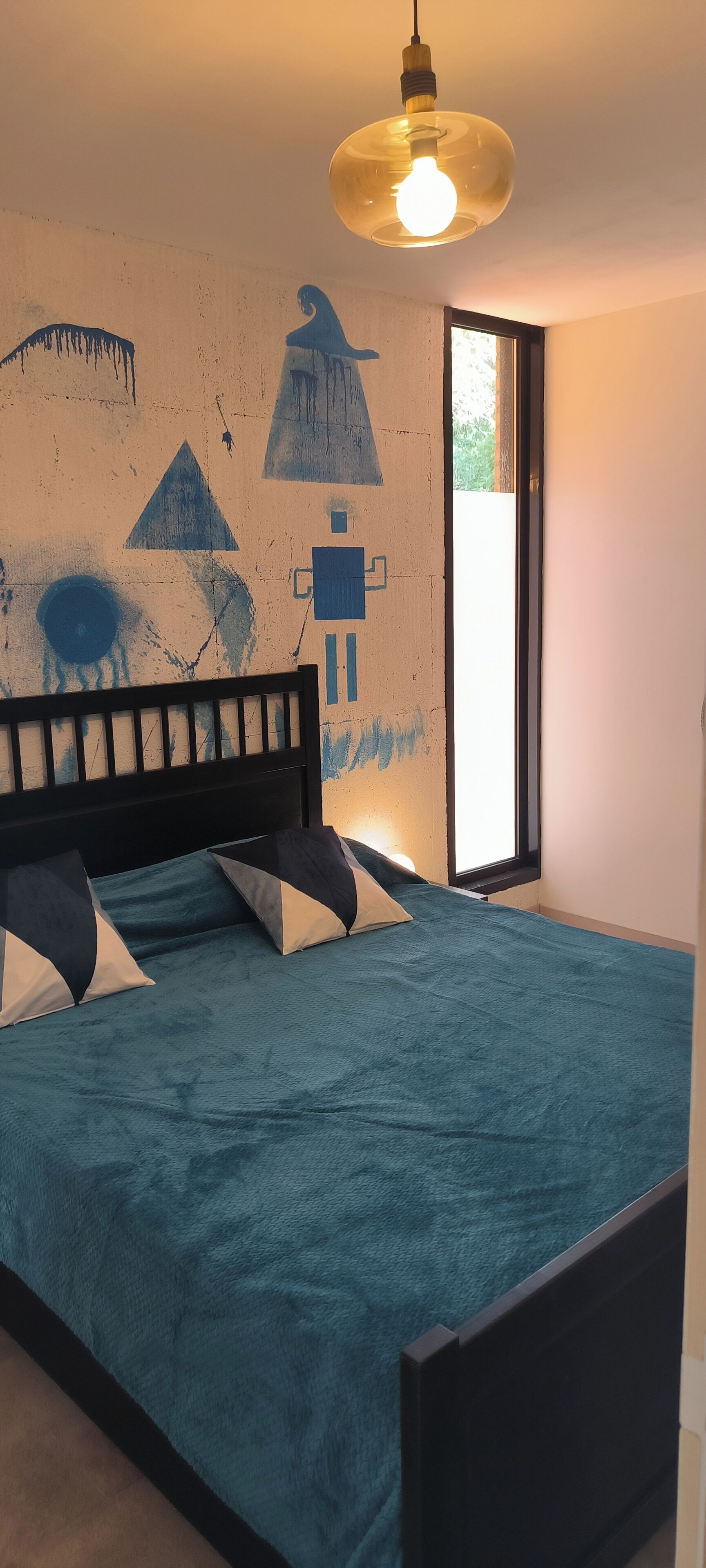 2 bedrooms, bed sheets