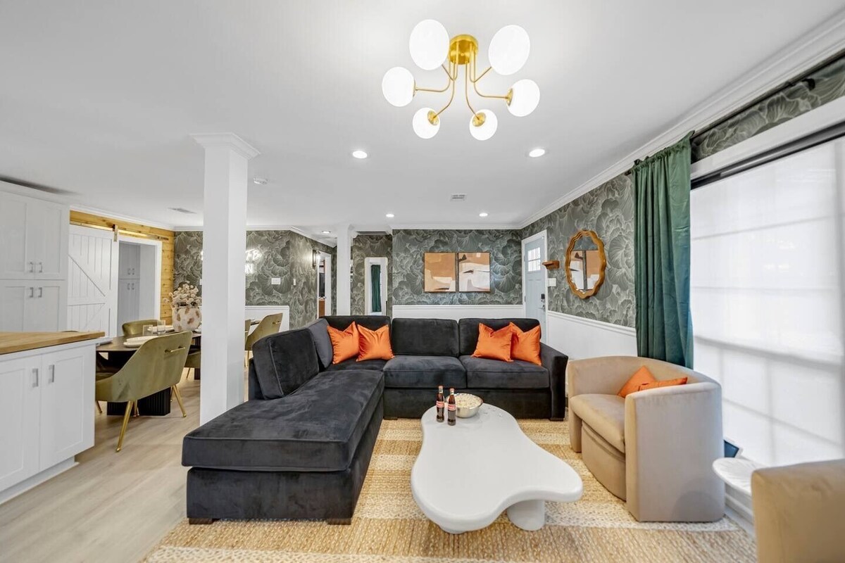 Photo of Heights Fun House ● Hot Tub ● Poker ● Mini-Golf