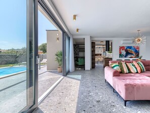 Interior - Qube n' Qube by Interhome (Pula)