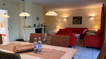House | Dining