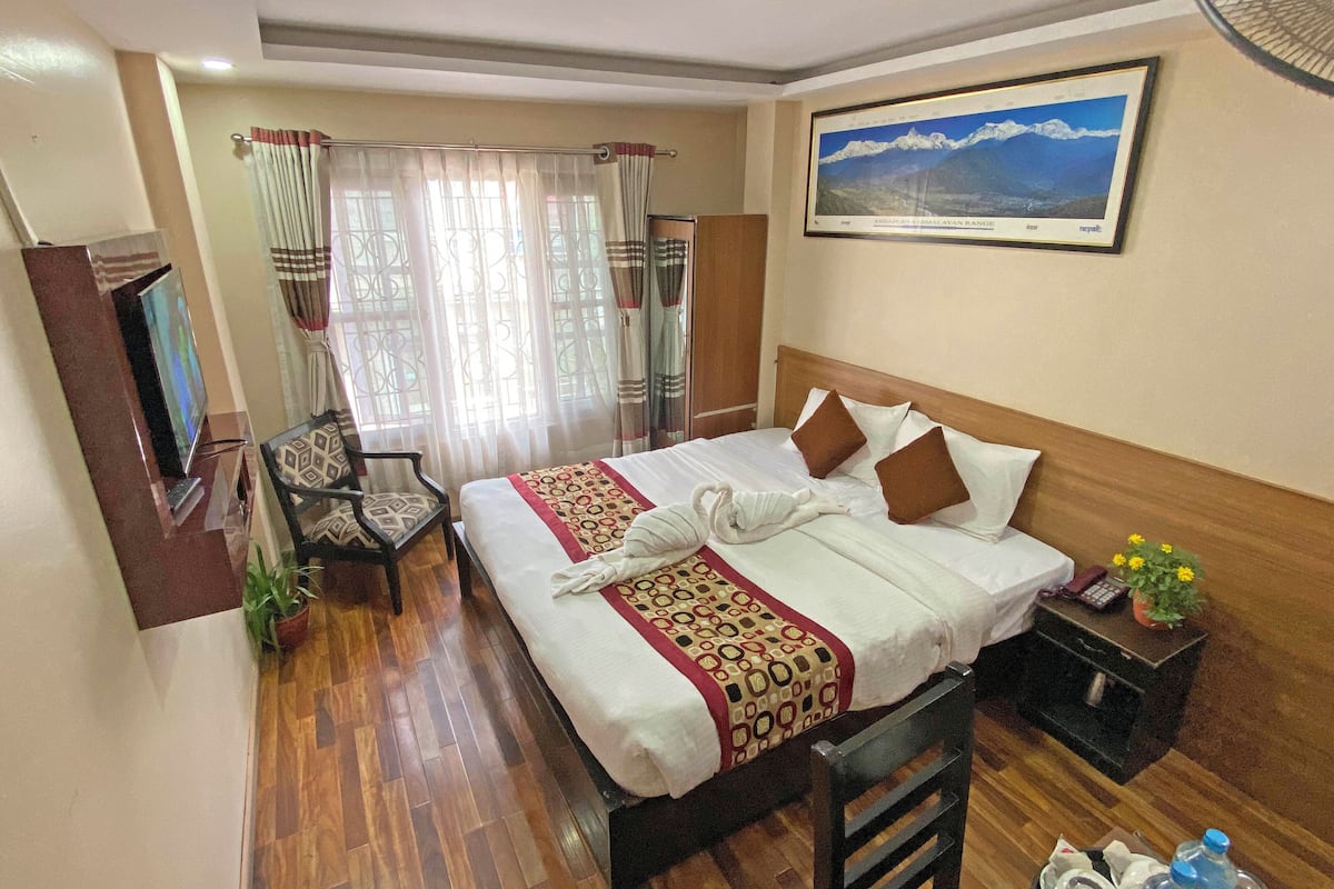 Standard Double Room, City View | Desk, laptop workspace, free WiFi