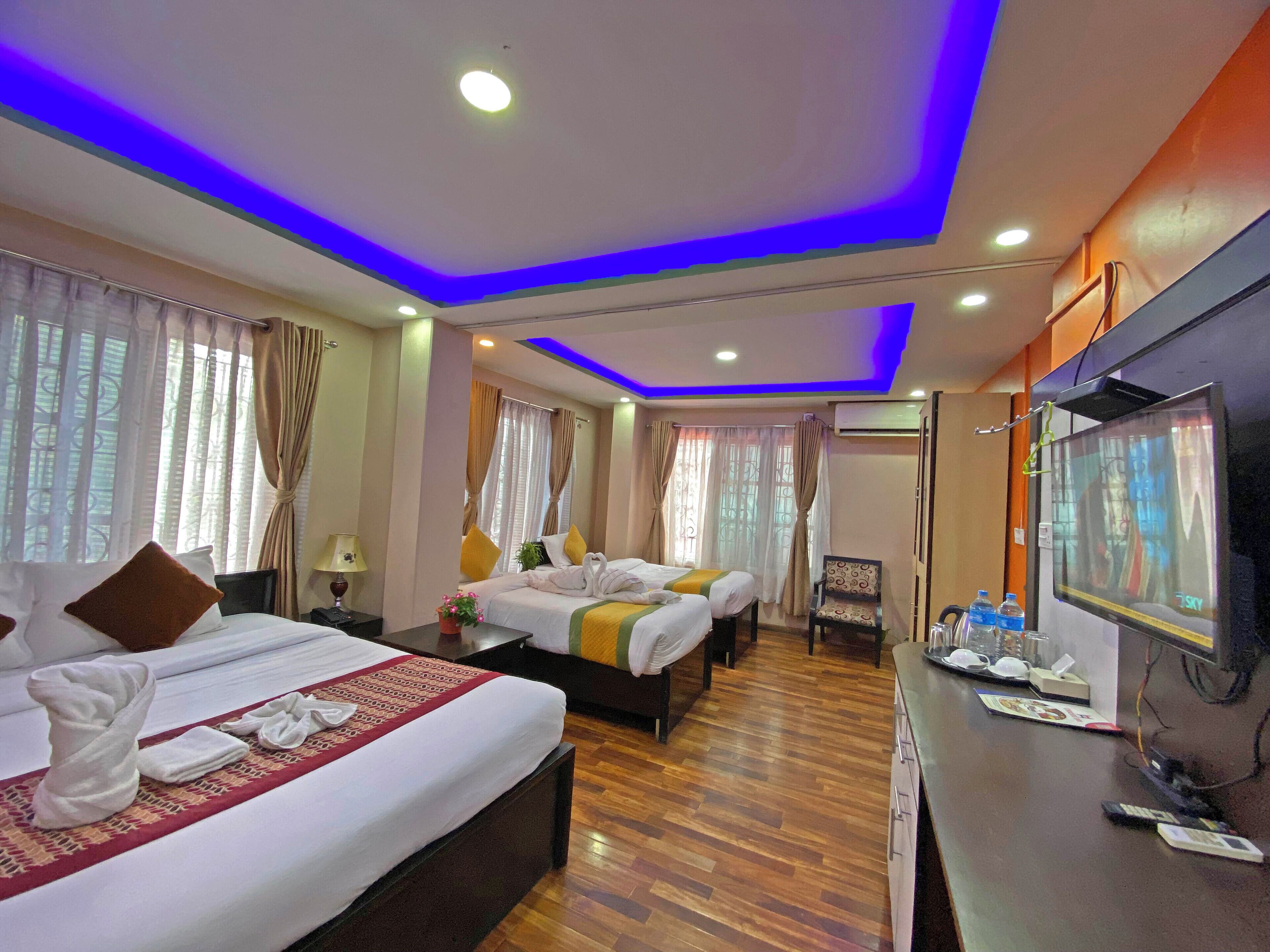 Deluxe Quadruple Room, City View