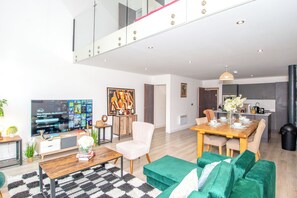 Apartament familiar, balcó, vistes al jardí | Sala d'estar
