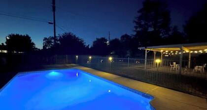Mid-Century Home with Pool in Madera