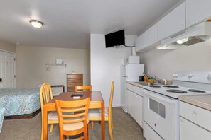 Microwave, coffee/tea maker