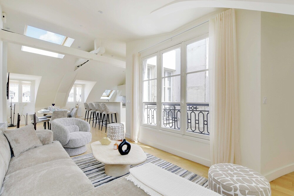 Apt A/c 3br/6p - Saint-lazare/les Champs Elysee - Olympia