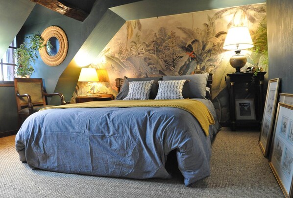 2 habitaciones, tabla de planchar con plancha, wifi y ropa de cama