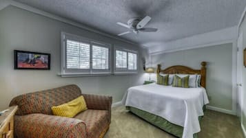 4 bedrooms, iron/ironing board, bed sheets