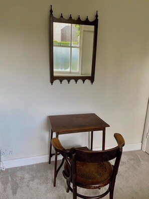 Dining - Beautiful 2beds garden apartment in Islington (London)