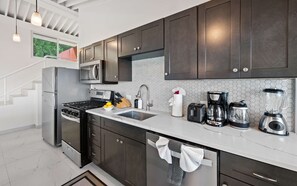 Fridge, microwave, oven, stovetop - NEW - 2 Bed, Ocean views, Pool, Mahogany Run (St. Thomas)