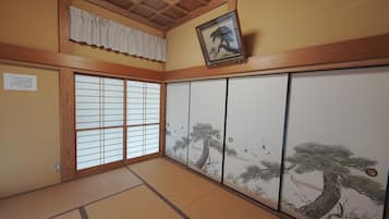 Japanilaistyylinen talo, näköala pihalle | Ilmainen Wi-Fi