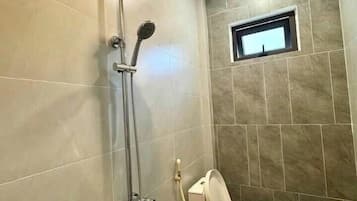 Quarto básico | Banheiro