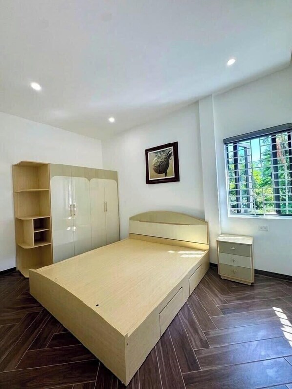 Basic Room | Free WiFi, bed sheets