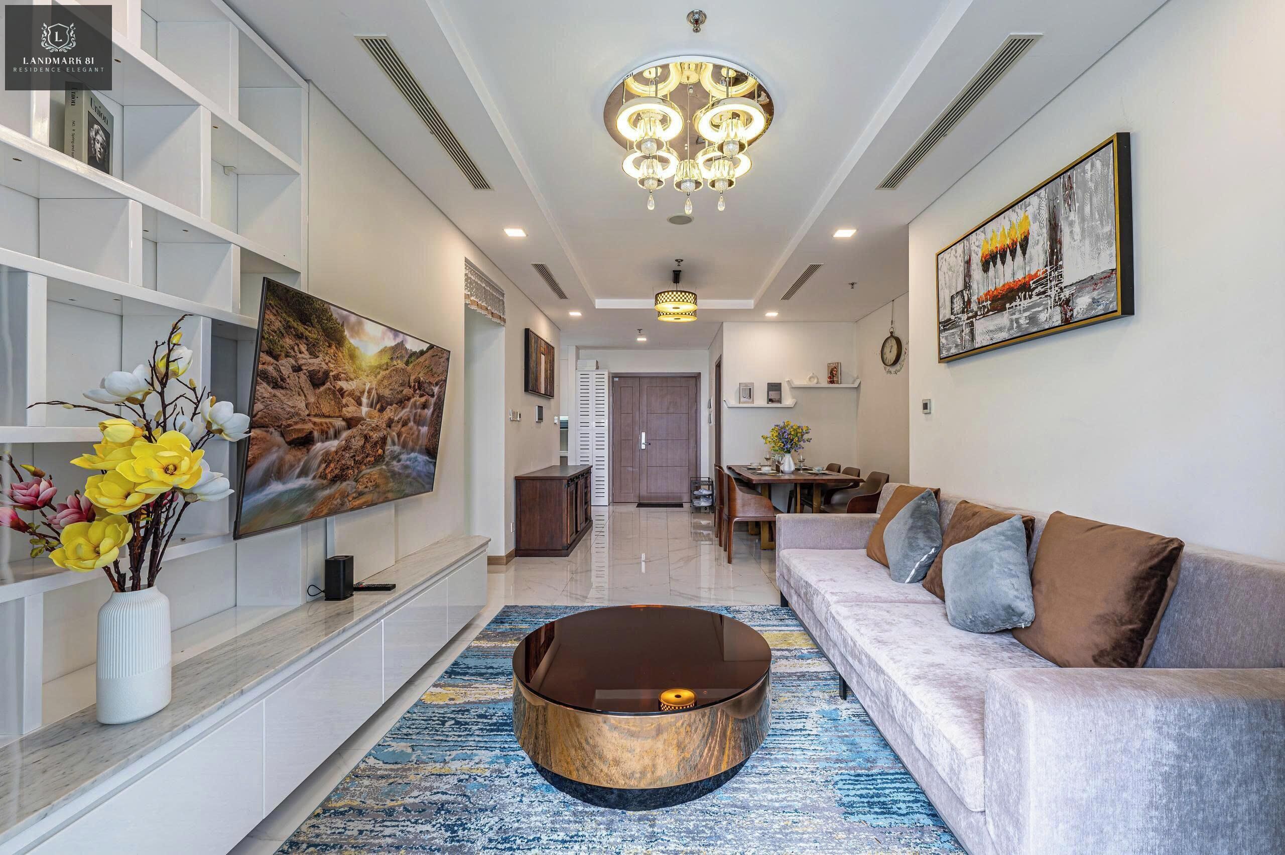 Deluxe Apartment, 3 Bedrooms, Terrace, City View | Living area | 24-inch TV with digital channels