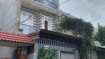 Fachada de la propiedad