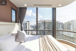 Appartement Luxe, 2 chambres, réfrigérateur et four à micro-ondes, vue ville