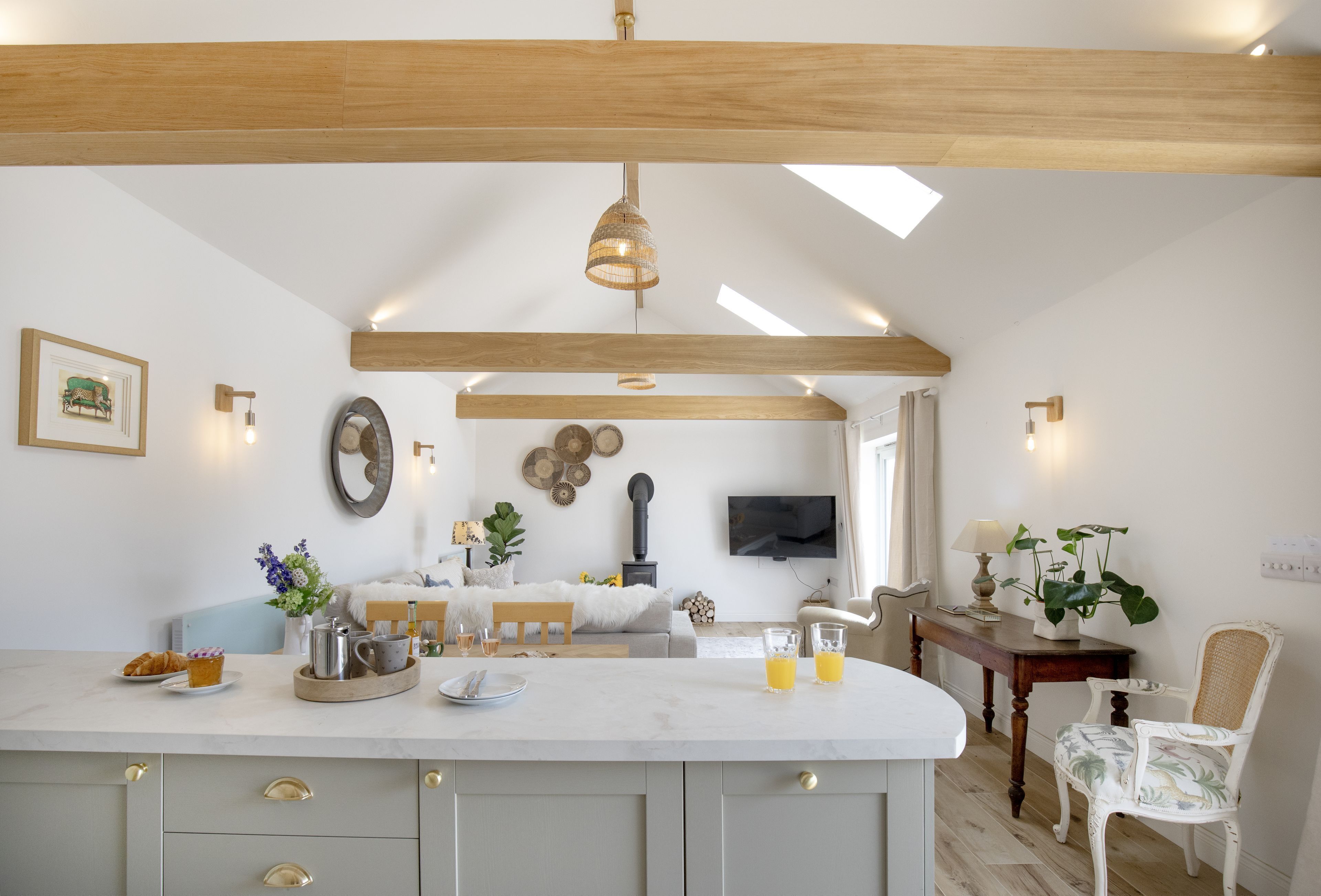 Interior - Woodsmoke - A beautifully restored 200-year-old stone barn (Taunton)