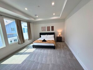 3 bedrooms, WiFi, bed sheets