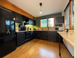 Microwave, oven, stovetop, dishwasher