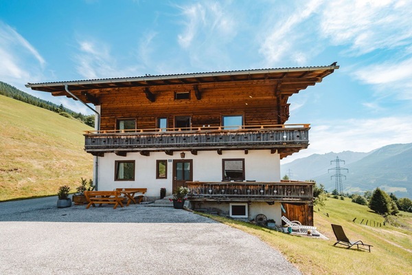 Ciel, Paysage, Colline, Nuage, Zone Rurale, Chaîne De Montagnes, Chalet, Pente, Station De Montagne, Vallée