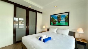 2 bedrooms, iron/ironing board, Internet, bed sheets - 6-20 - 2 Bdr Condo with Balcony and shared Pool (Tambon Patong)