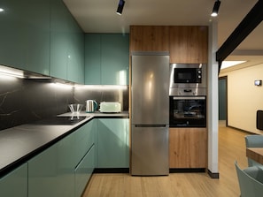 Fridge, microwave, oven, dishwasher
