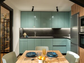 Fridge, microwave, oven, dishwasher