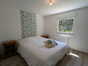 2 chambres, Wi-Fi gratuit, draps fournis