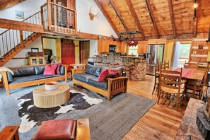 Smart TV, fireplace, video games