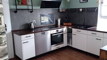 Kühlschrank, Ofen, Herdplatte, Geschirrspüler