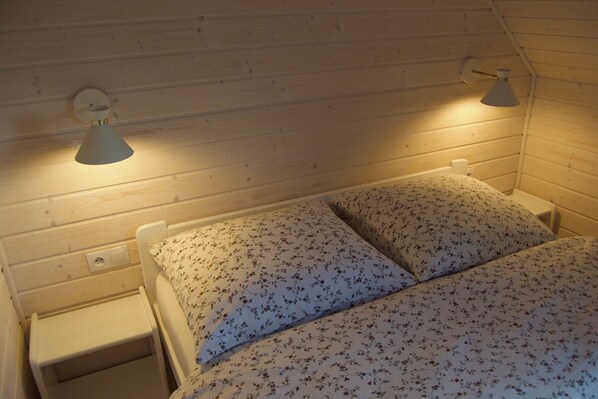 2 bedrooms, Internet, bed sheets