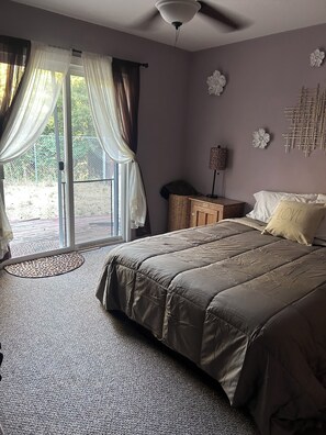 2 bedrooms, desk, free WiFi, bed sheets