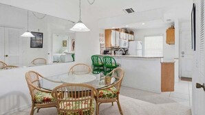 Dining - 2BR/2BA Marco Island condo with pool, WiFi, kitchen, and parking. (Marco Island)