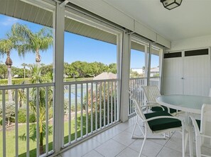 Outdoor dining - 2BR/2BA Marco Island condo with pool, WiFi, kitchen, and parking. (Marco Island)