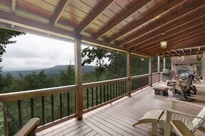 Terrace/patio - Altitude Adjustment– Big Mt Views, 2 Firelit Dec (Blue Ridge)