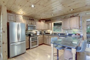 Fridge, microwave, oven, stovetop - Stunning Mountain Cabin w/ Hot Tub & Decks (Blue Ridge)