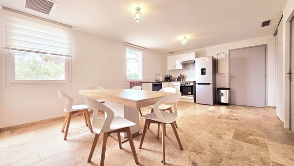 Oven, stovetop, dishwasher