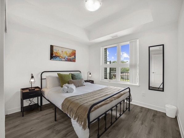 1 chambre, fer et planche à repasser, accès au Wi-Fi (inclus)