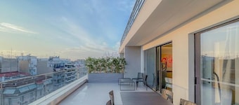 Luxury Penthouse 2 BDR